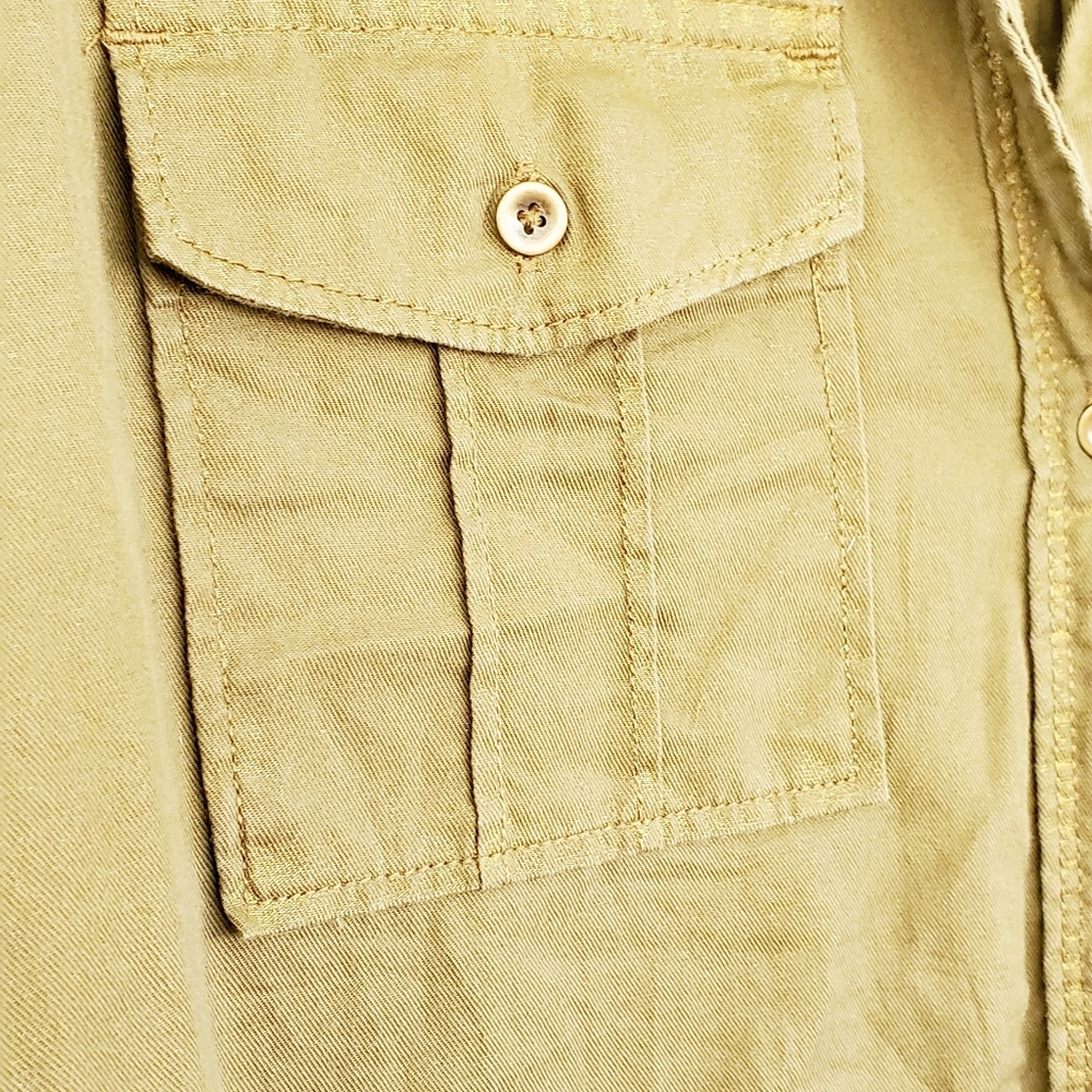 Button down top - Picture 2 of 5